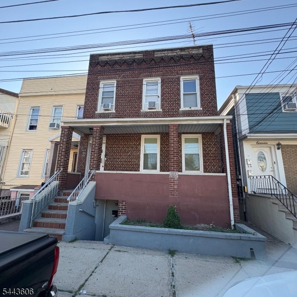 9 Emerson Ave Property Photo 1