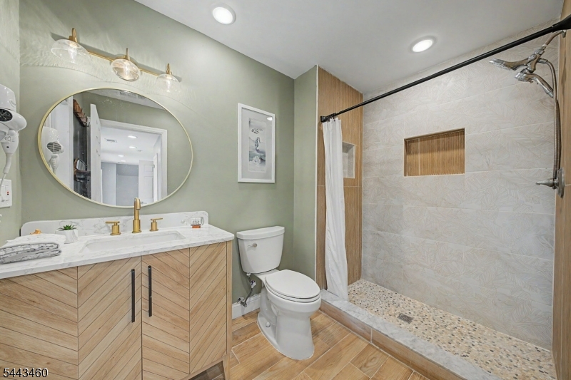 49 Birch Pkwy Property Photo 12
