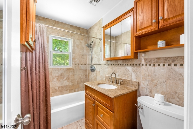744 Brooklyn Mountain Rd Property Photo 8