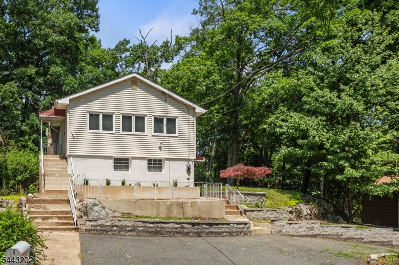 744 Brooklyn Mountain Rd Property Photo 12