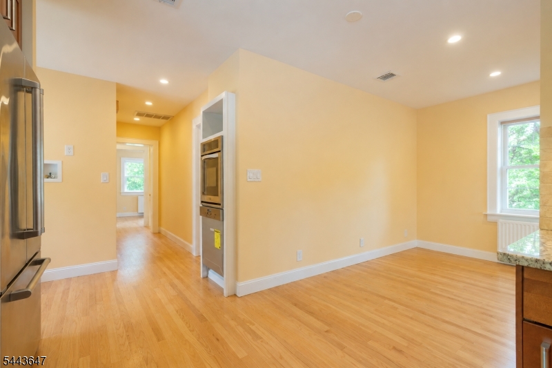442 W Scott Ave Property Photo 11