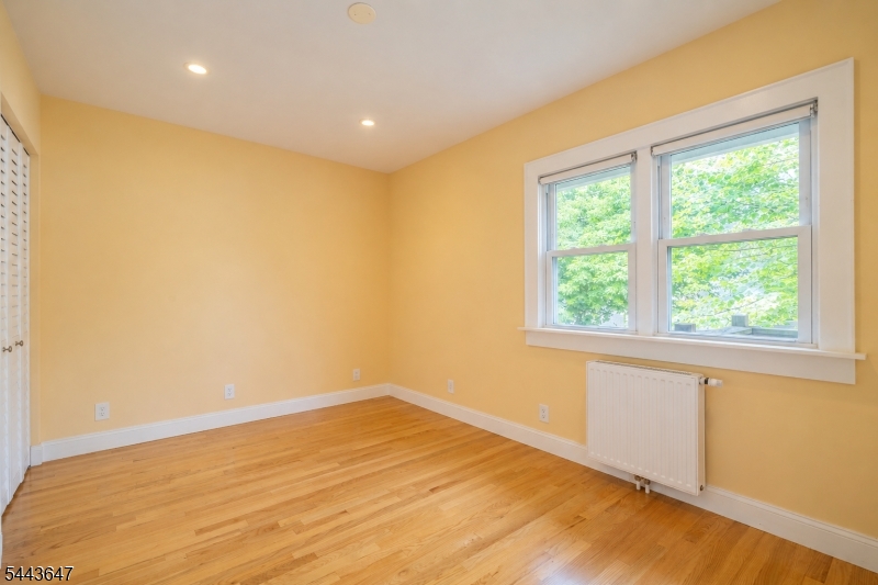 442 W Scott Ave Property Photo 16