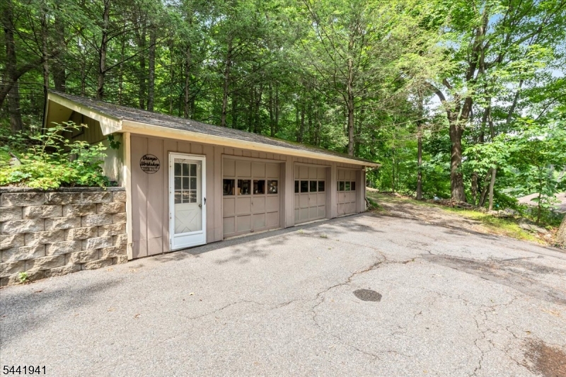 444 Little Brook Road Property Photo 35