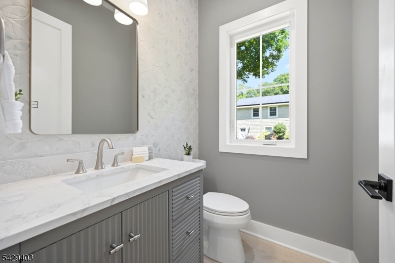 11 Rale Ter Property Photo 18