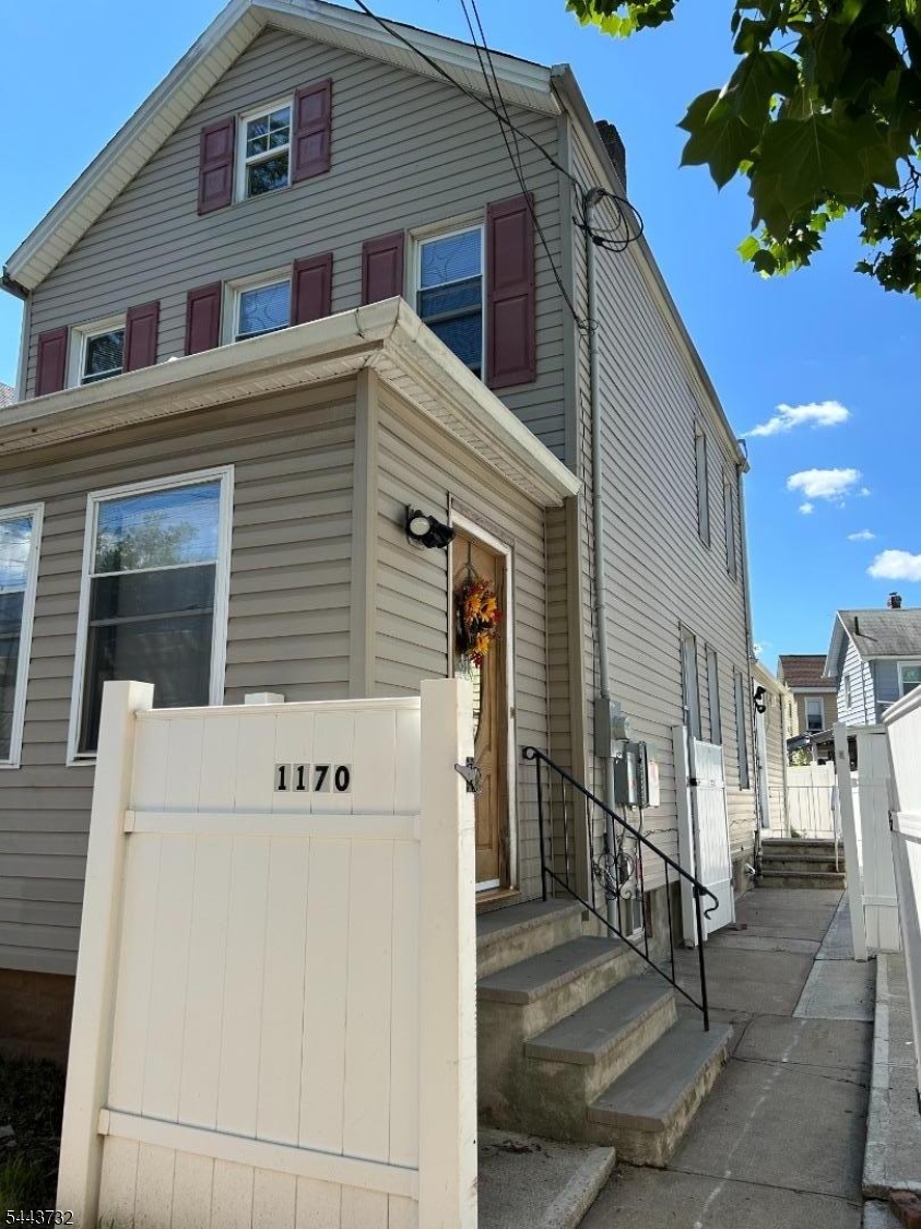 1170 Broad St Property Photo 1