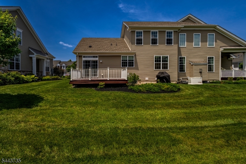 96 Van Cleef Dr Property Photo 40
