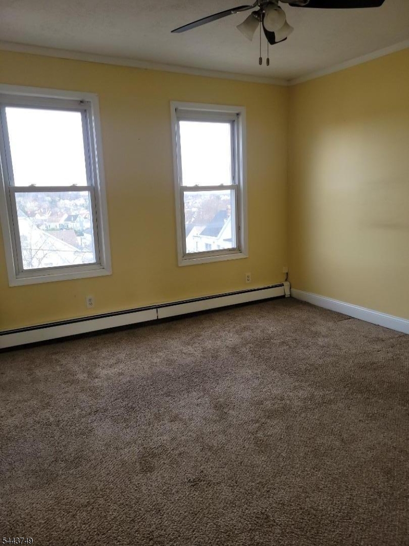 44 King St Apt 3 Property Photo 8