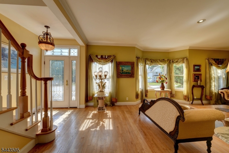 66 Boulevard Property Photo 7