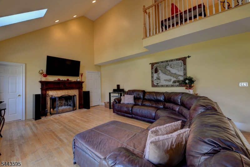 66 Boulevard Property Photo 10
