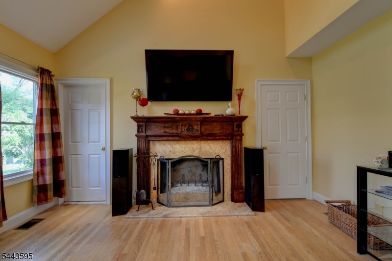 66 Boulevard Property Photo 11