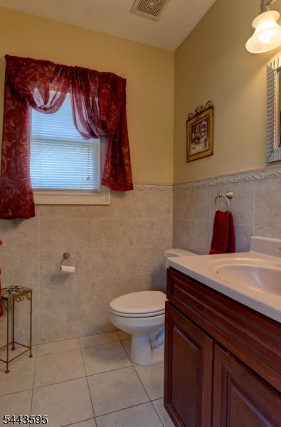 66 Boulevard Property Photo 23