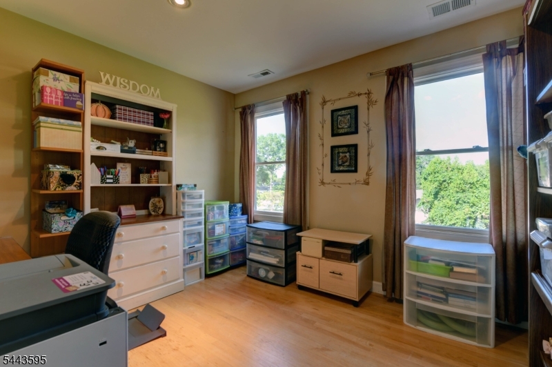 66 Boulevard Property Photo 37