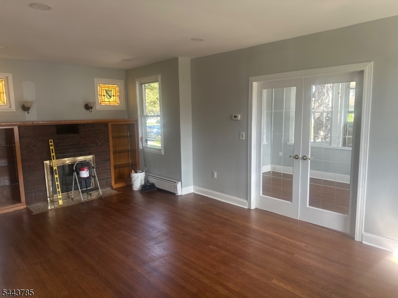 81 Union Ave Property Photo 2