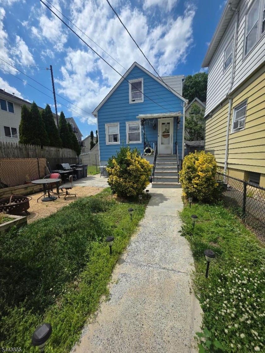 32 Marconi St Property Photo 1