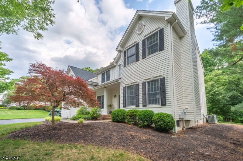 7 Stone Mountain Ct Property Photo 3