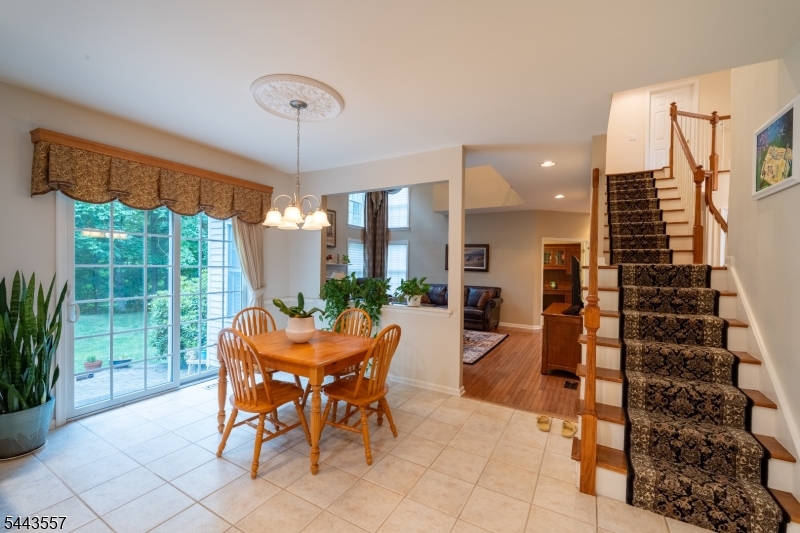 7 Stone Mountain Ct Property Photo 12