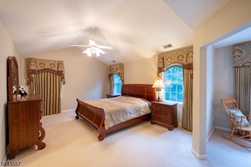 7 Stone Mountain Ct Property Photo 17