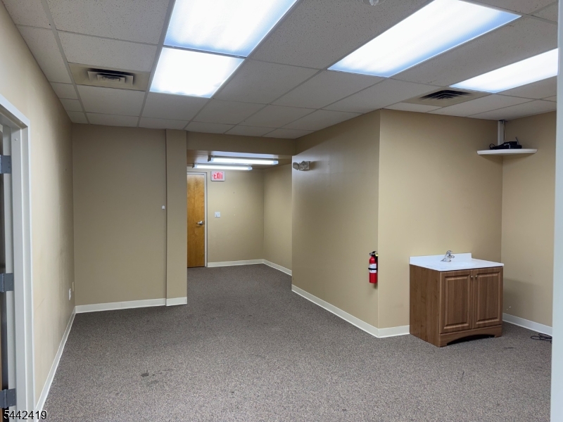 1550 Park Ave. Suite 202 Property Photo 2
