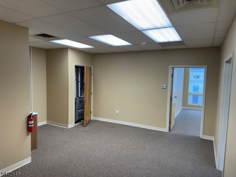 1550 Park Ave. Suite 202 Property Photo 3