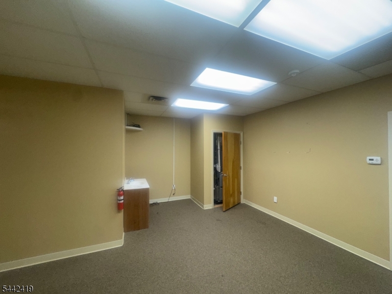 1550 Park Ave. Suite 202 Property Photo 6