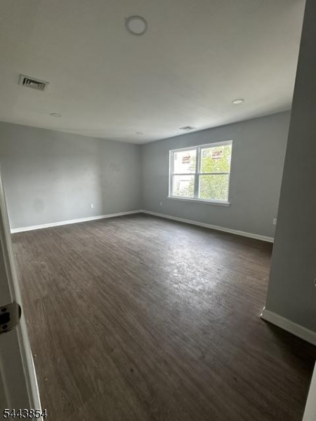 202 Harrison St Property Photo 4