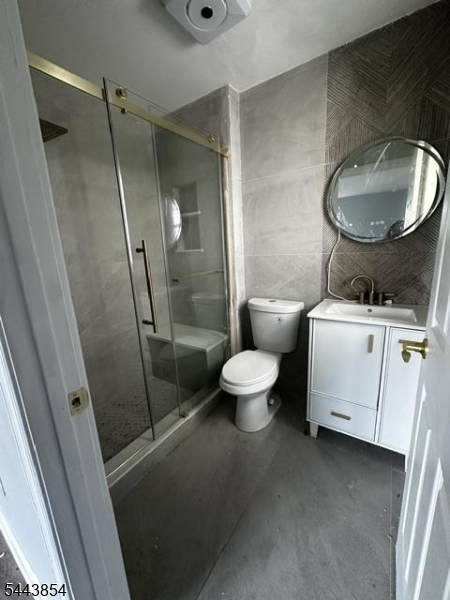 202 Harrison St Property Photo 6
