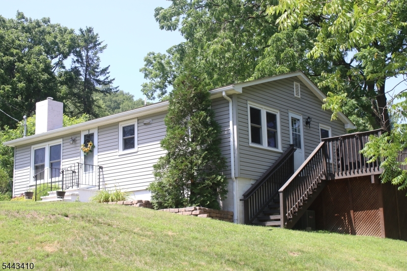 12 Clover Ln Property Photo 21