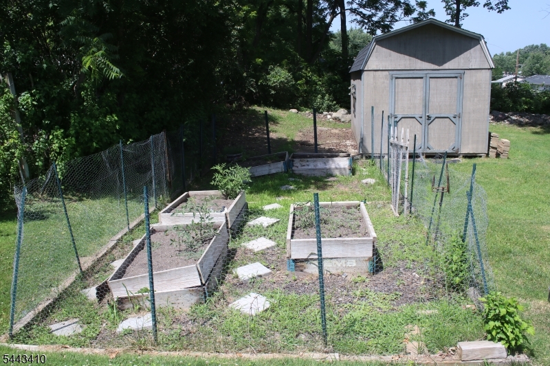12 Clover Ln Property Photo 22