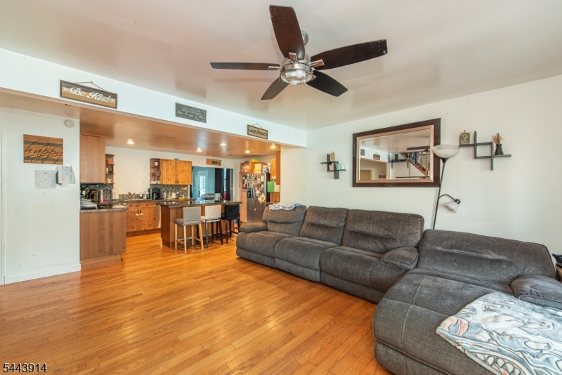 73 Bergen Ave Property Photo 9