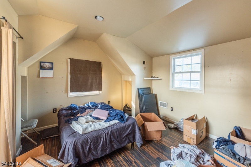 73 Bergen Ave Property Photo 17