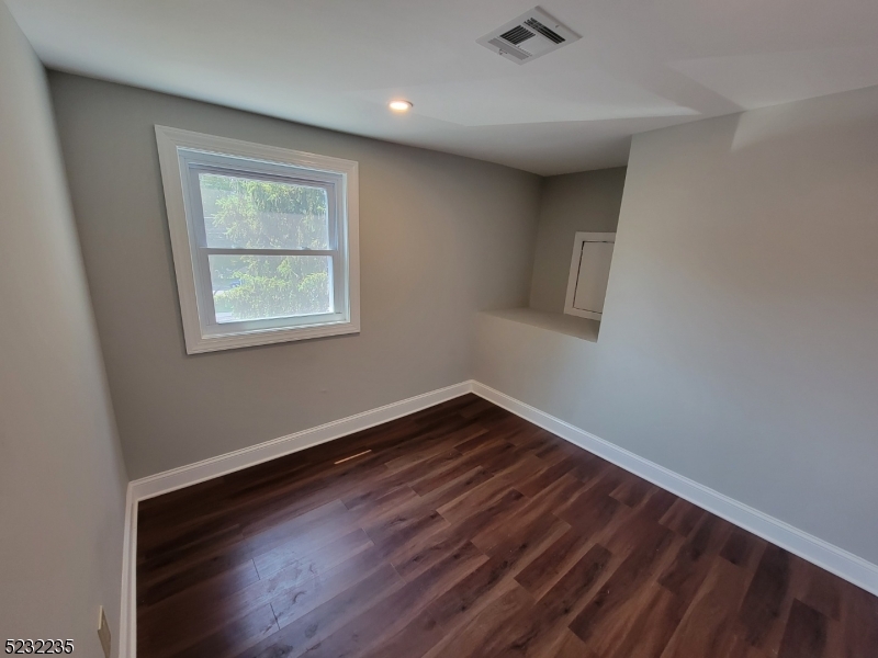 223 Halsey Rd 3 Property Photo 25