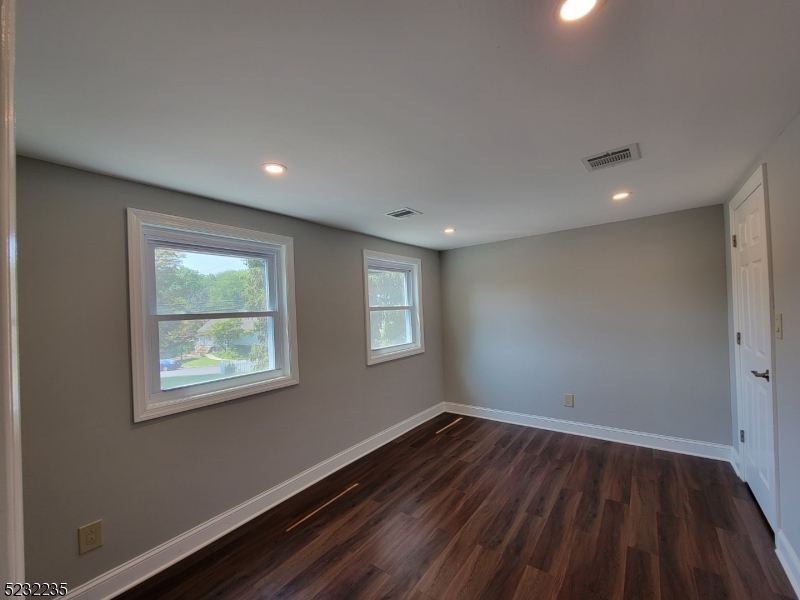 223 Halsey Rd 3 Property Photo 30