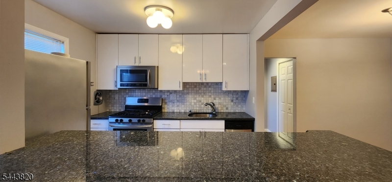 32 Knox Ter 1d Property Photo 7