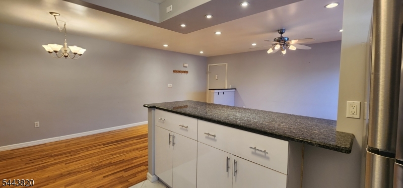 32 Knox Ter 1d Property Photo 9