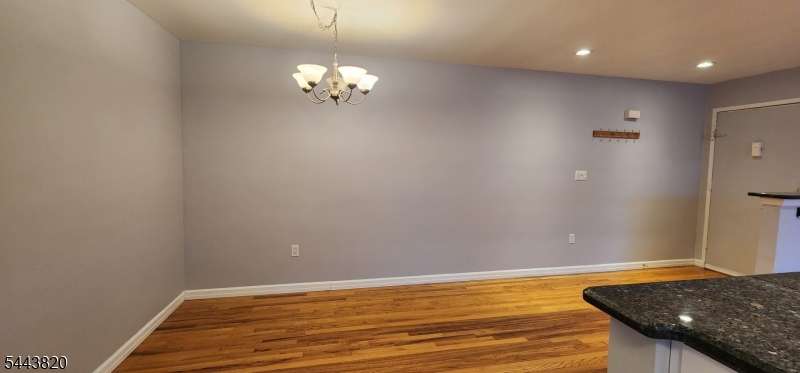 32 Knox Ter 1d Property Photo 10