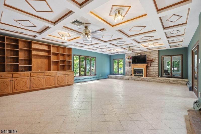 109 Fresh Ponds Rd Property Photo 10