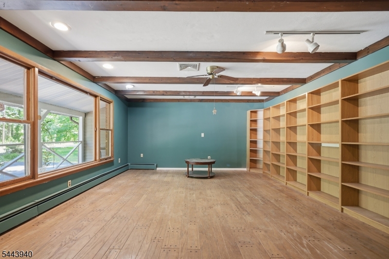 109 Fresh Ponds Rd Property Photo 18