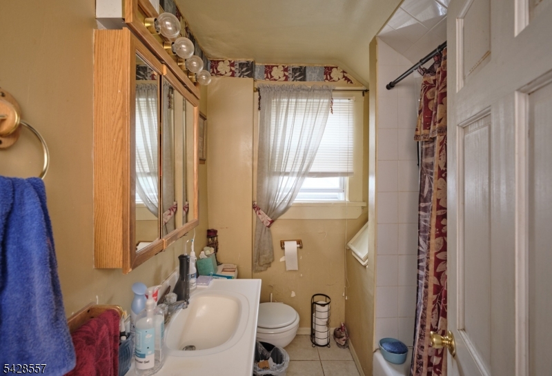 292 Crann St Property Photo 10