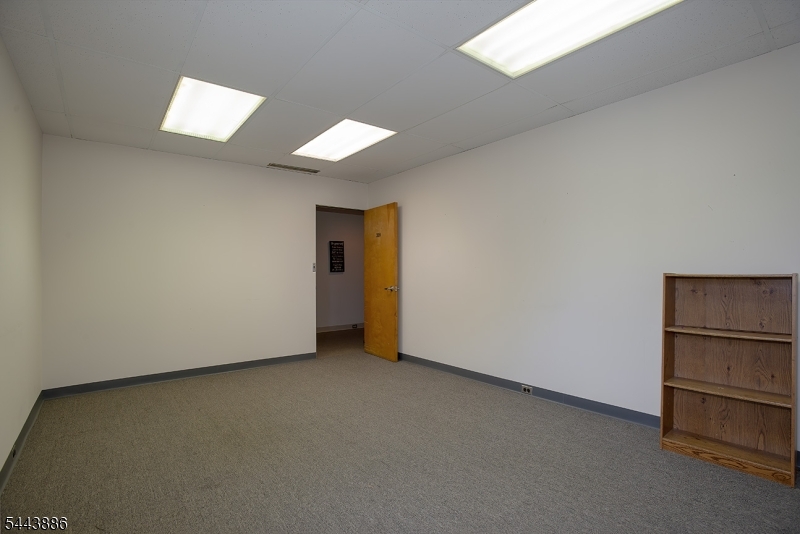 18 Church St Rm 209 Property Photo 3