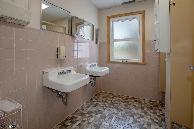 18 Church St Rm226 Property Photo 6