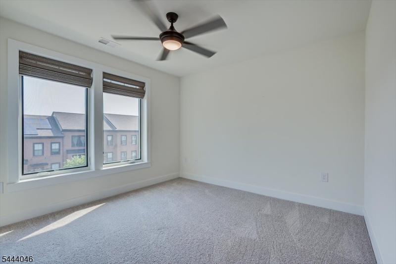 5 E Hartwick Dr Property Photo 11