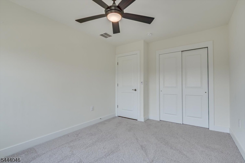 5 E Hartwick Dr Property Photo 12