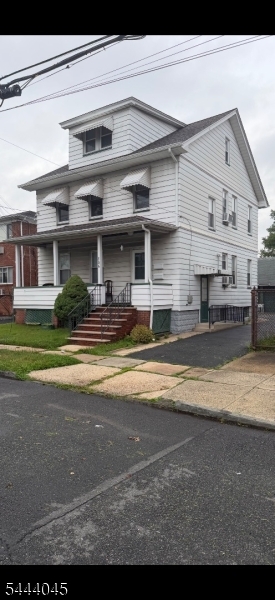 806 Roselle St Property Photo 1