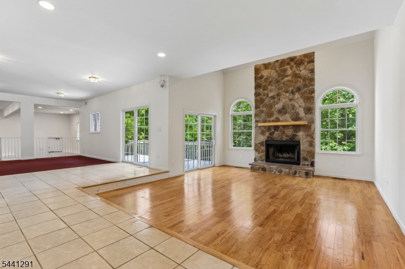 48 W Hanover Ave Property Photo 4