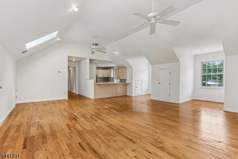 48 W Hanover Ave Property Photo 19