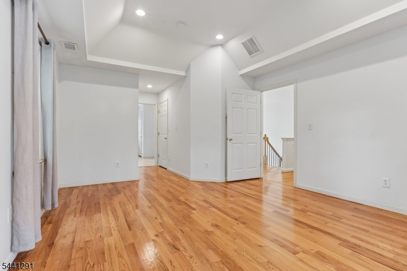 48 W Hanover Ave Property Photo 22