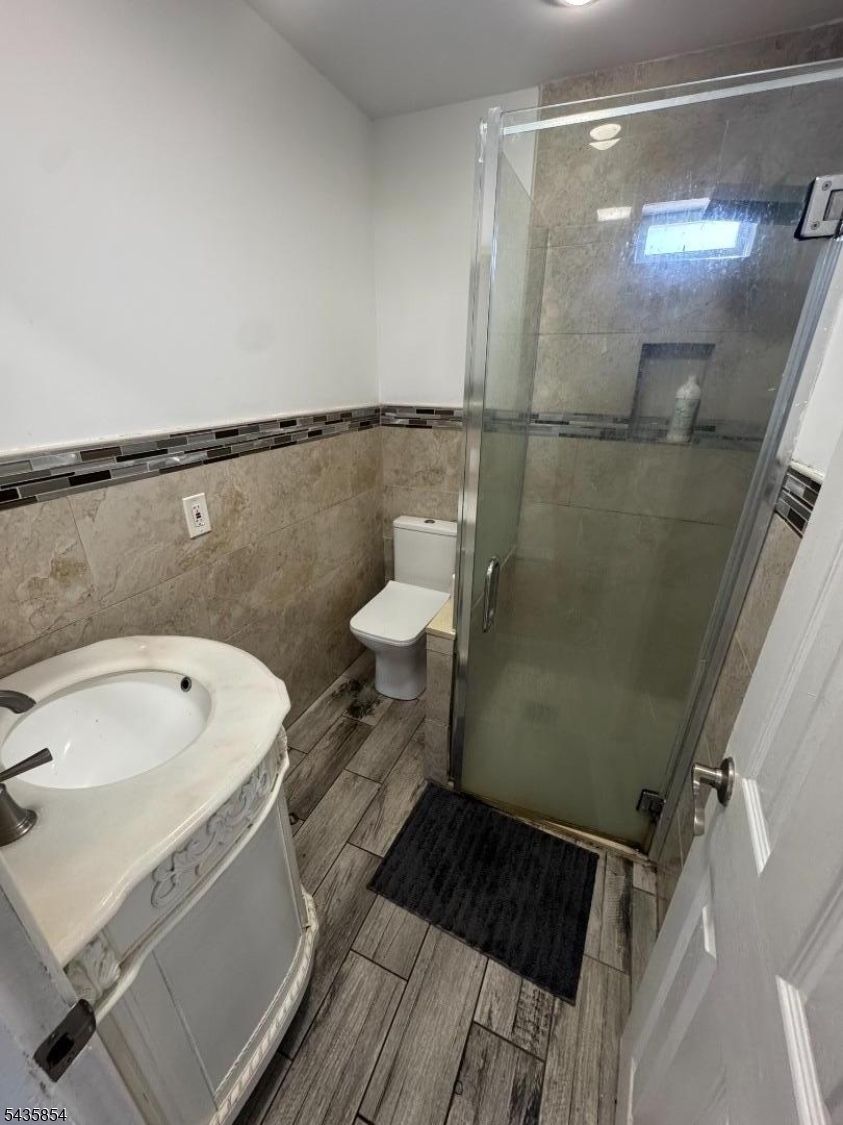 9 Wallace Ln Property Photo 8