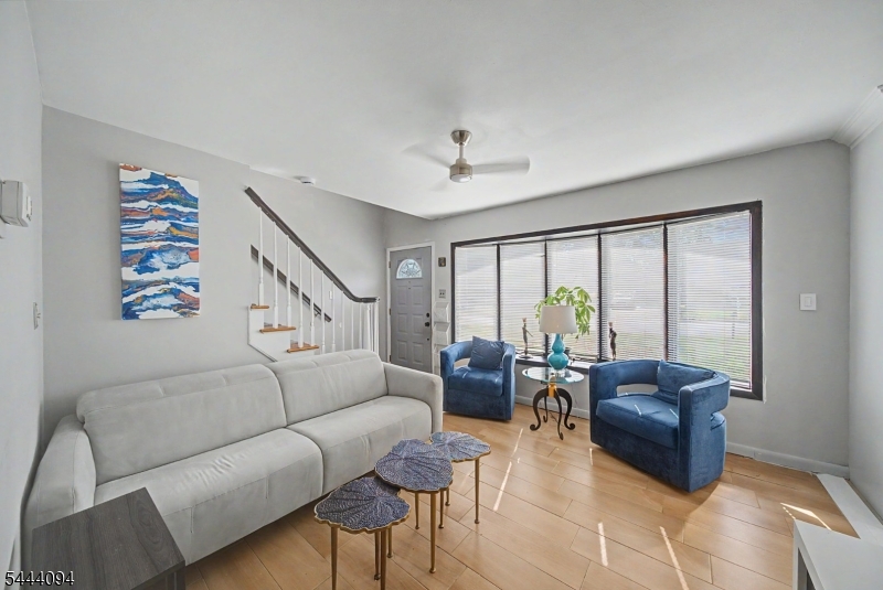 45 Leonard Ter Property Photo 11
