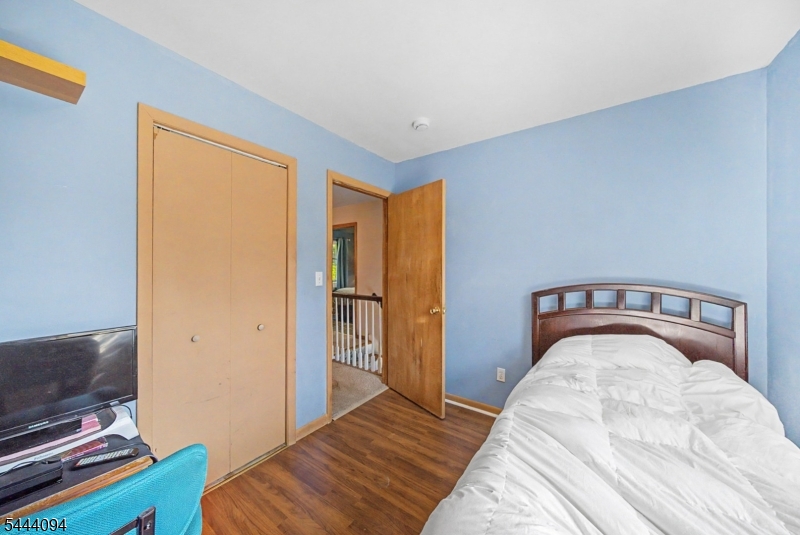45 Leonard Ter Property Photo 18