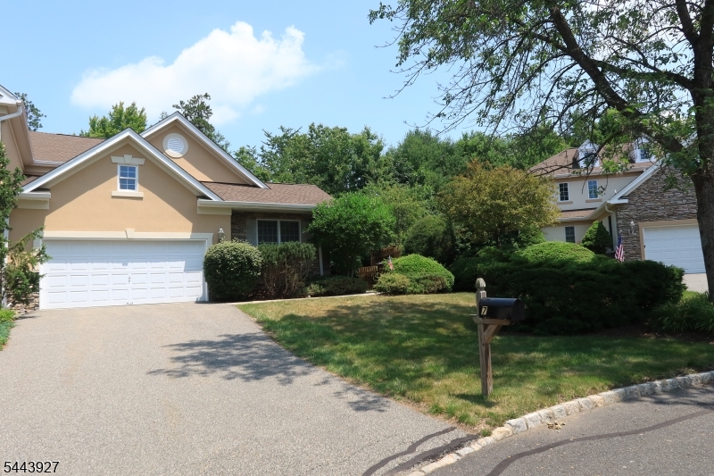 7 Dickerson Ct Property Photo 2